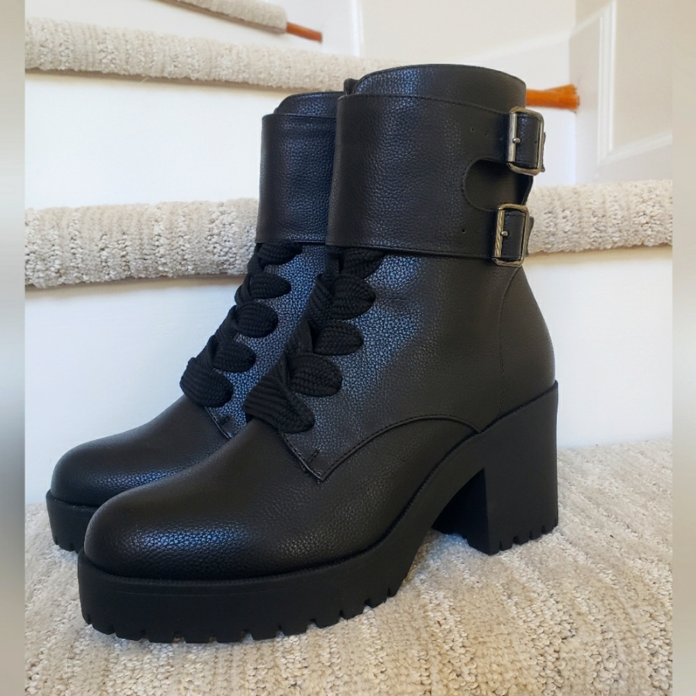 Womens Black Combat Boots - size 9.5